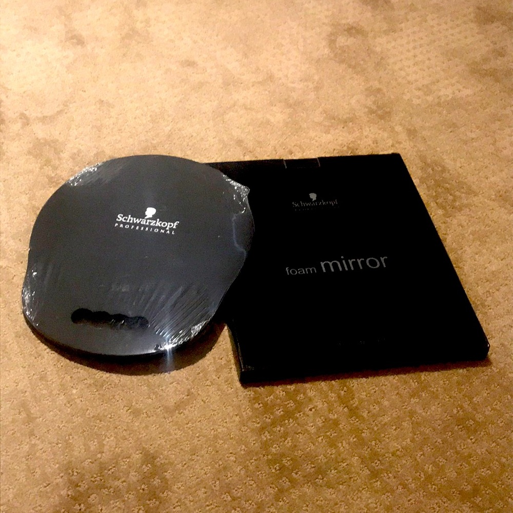 Schwarzkopf Professional Black Foam Mirror - Handheld Makeup Tool